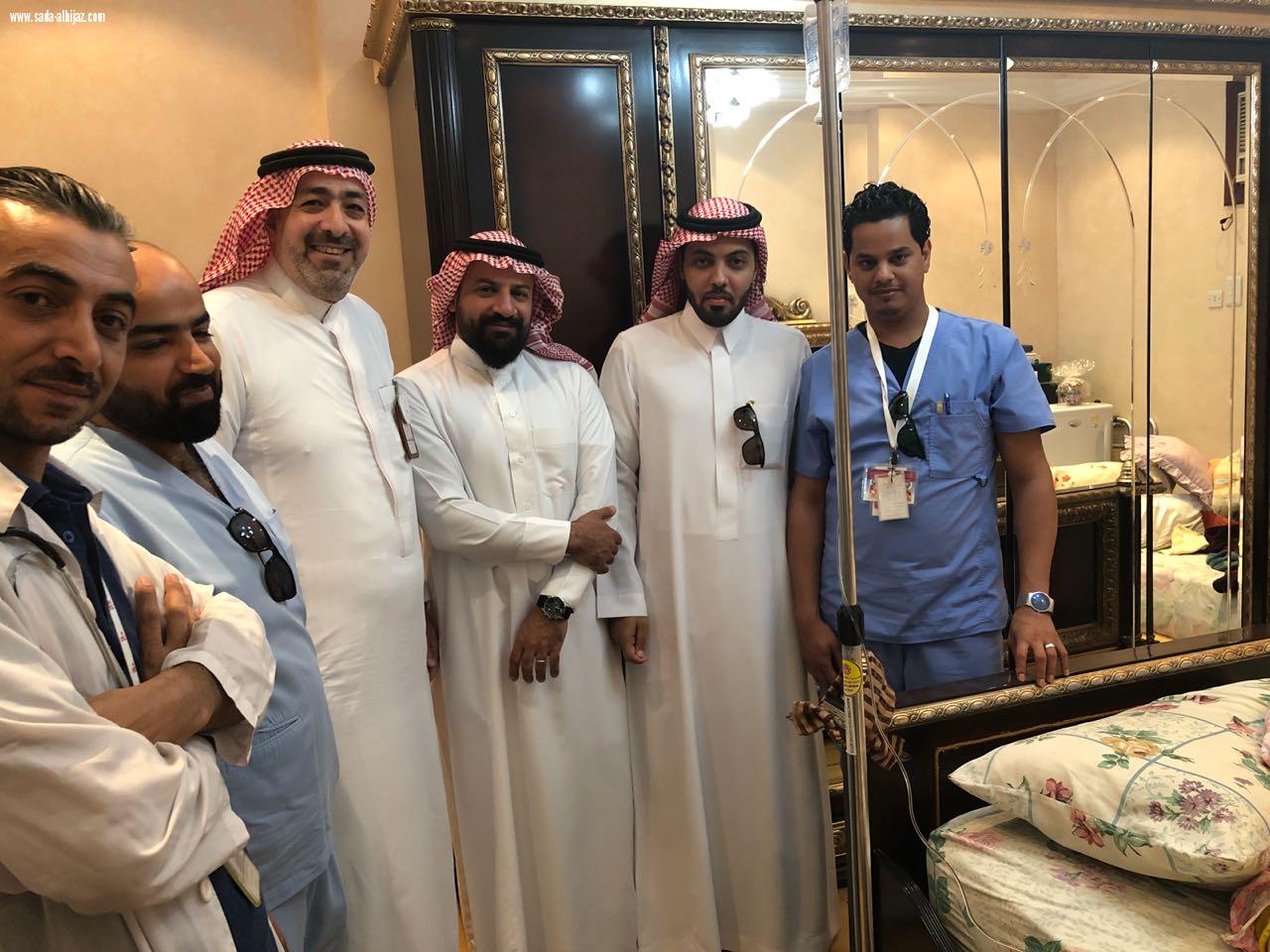 مستشفى الملك فهد العام بالمدينة يطلق خدمة جديده بإعطاء المحاليل والمضادات الحيوية الوريدية للمرضى في منازلهم .