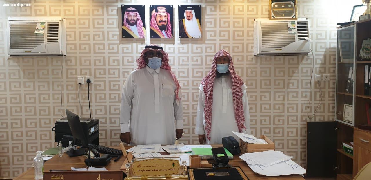 أمين عام الجمعية الخيرية بجازان يزور جمعية البر ببيش ويتلمس الاحتياجات للأسر بالجمعية 