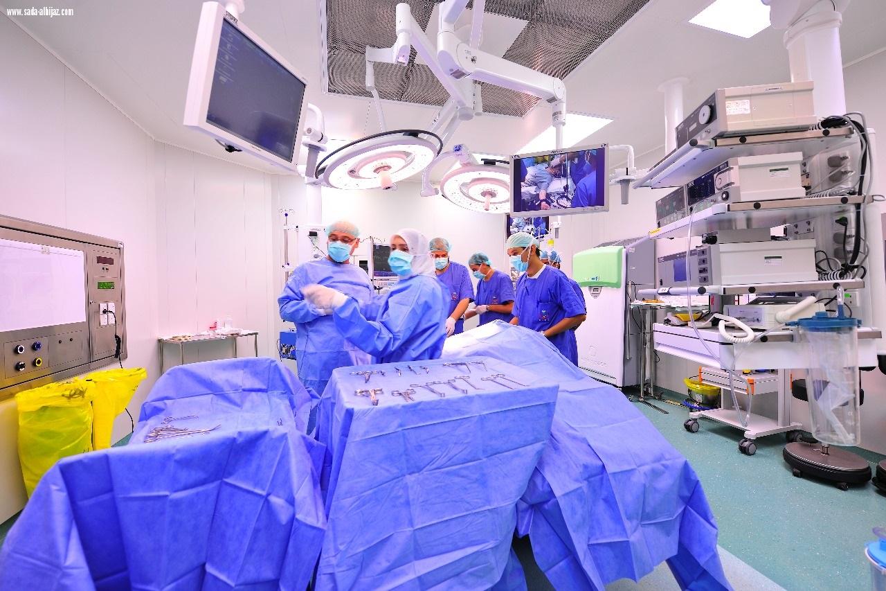 مستشفى الملك عبدالعزيز بمكة يخدم اكثر من مليون مواطن ويجري (1095) عملية كبرى خلال النصف الأول  من العام الجاري 1439ه 