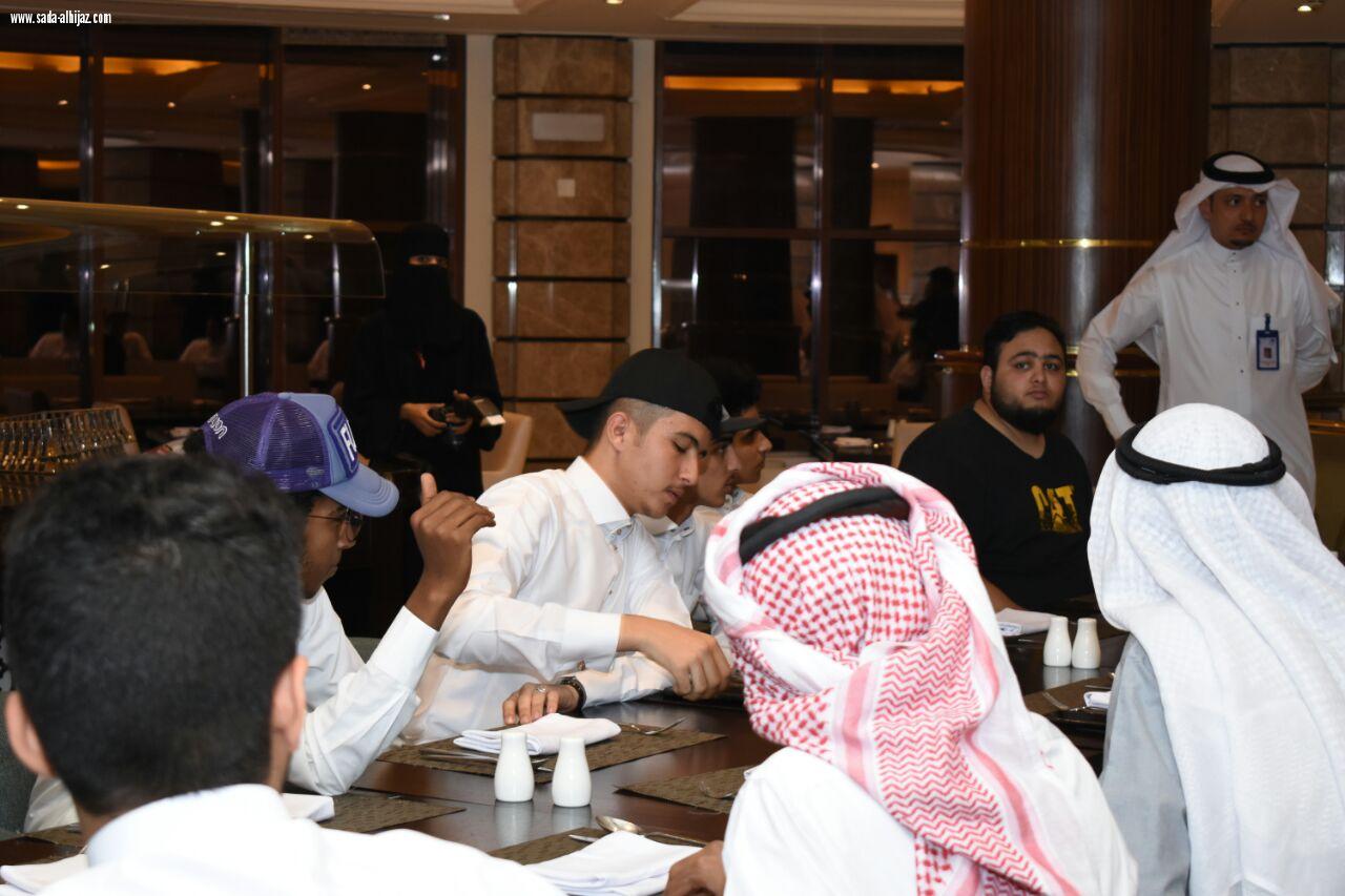 تحت إشراف الجمعية العربية السعودية للثقافة و الفنون بمنطقة المدينة المنورة فريق الإعلام الواعي يدشن معرض الليوان للفنون البصرية...