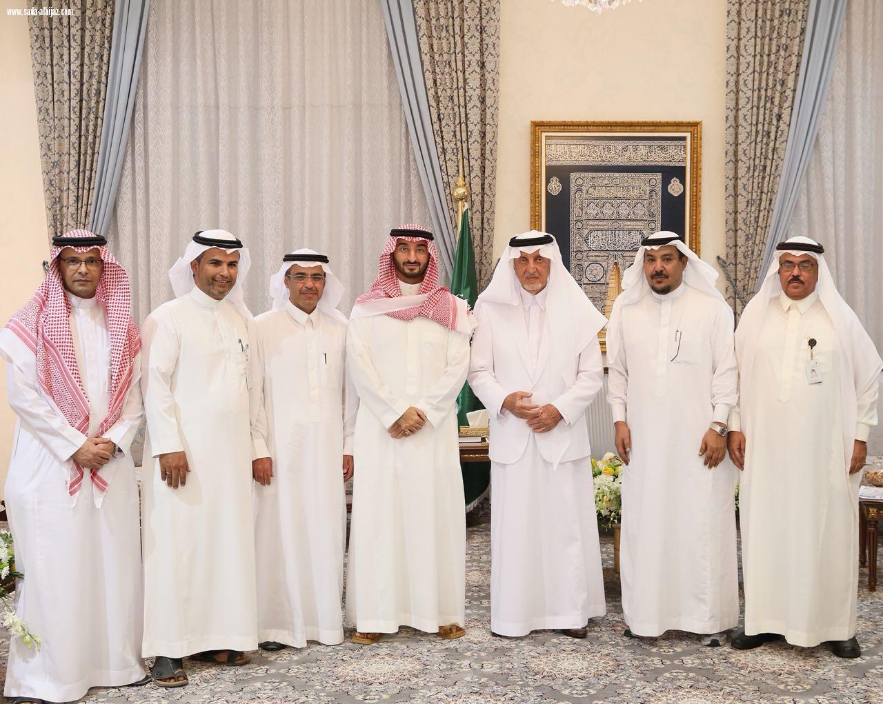 امير مكة ونائبه يستقبلا عدد من المسؤولين العاملين في الحج  الذين هنأوهم على نجاح خطة الحج 1439