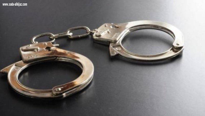 القبض على شخص تعاطى مخدرات ونشر فِعلته بـ