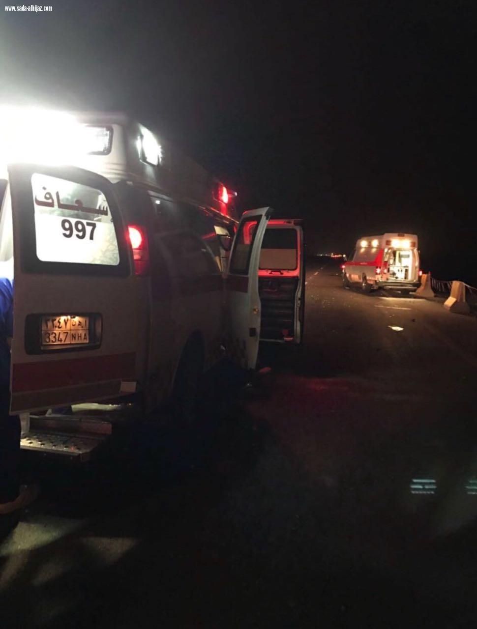 حالتا  وفاة وثلاث إصابات بحادث انقلاب مروع في جدة 