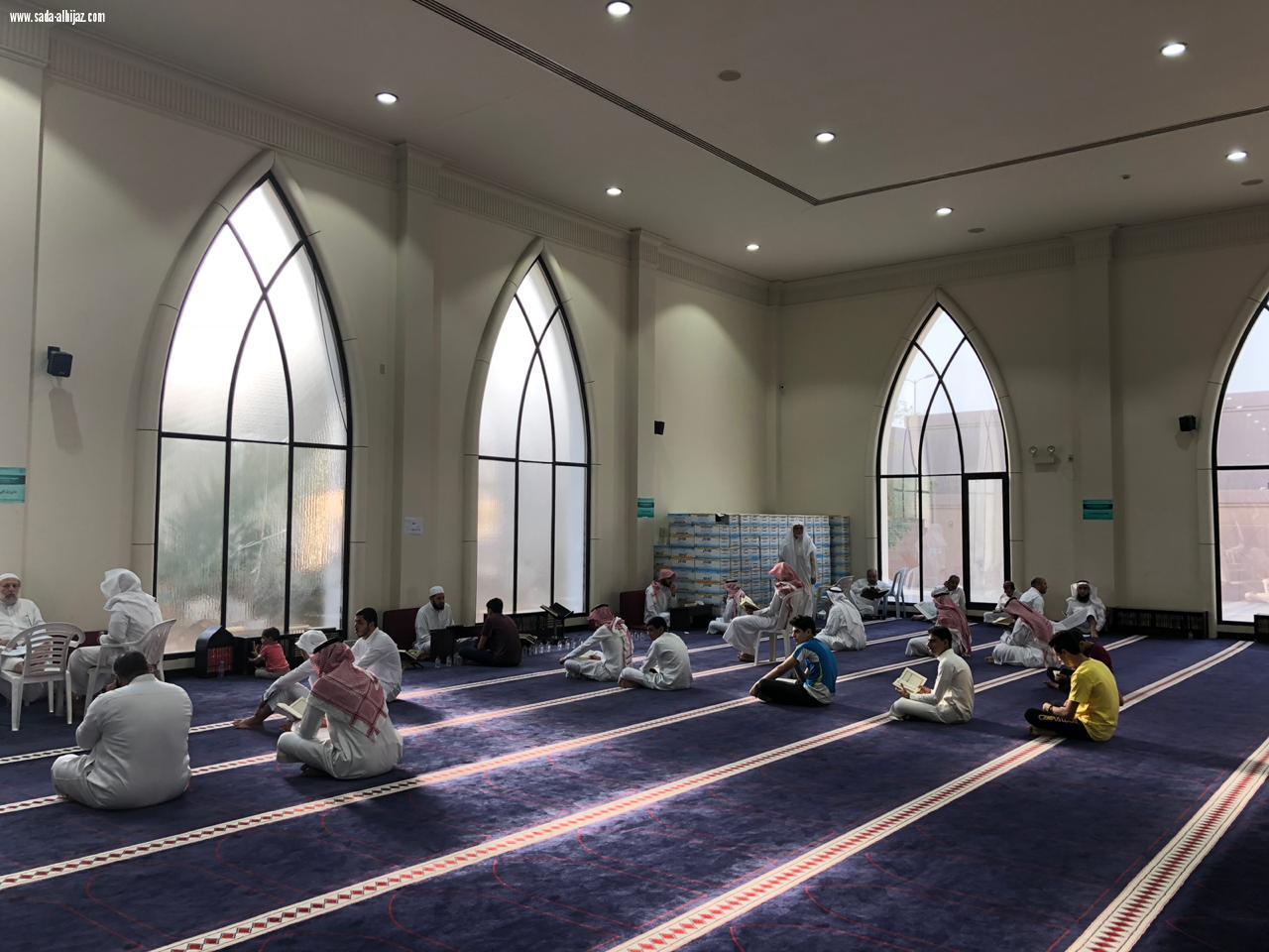 وكيل محافظة الأحساء يرعى حفل تكريم أهل القران بجامع الخضري