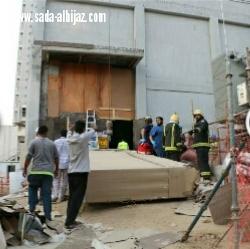 مكة سقوط محول كهربائي من ارتفاع 4 أمتار على عاملين 