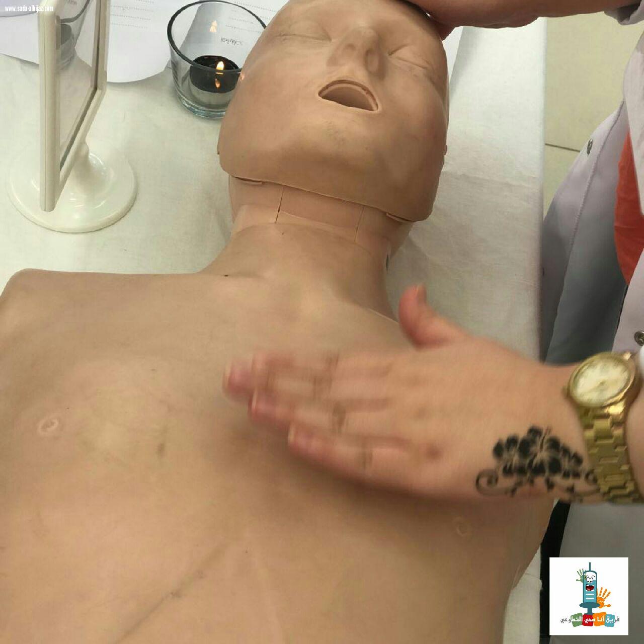 فريق أنا صحي التطوعي بمكة يقيم ورشة عمل الاسعافات بروضة النجاح في الشرائع 