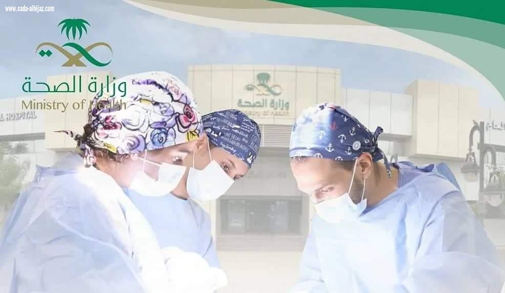 فريق طبي متخصص ينجح في نقل أعضاء مريض متوفى دماغيًّا من القنفذة إلى الرياض