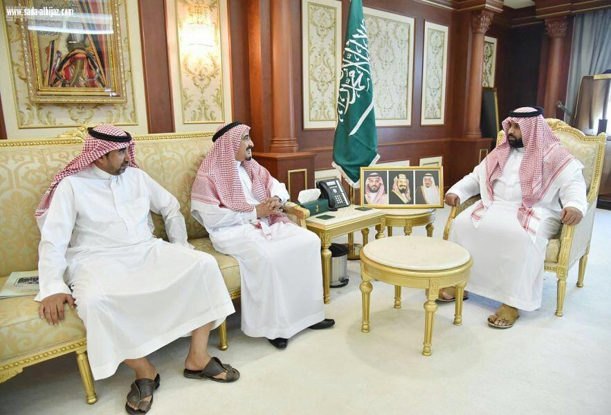 أمير جازان بالنيابة يستقبل  الأمين المكلف ورئيس بلدية محافظة بيش