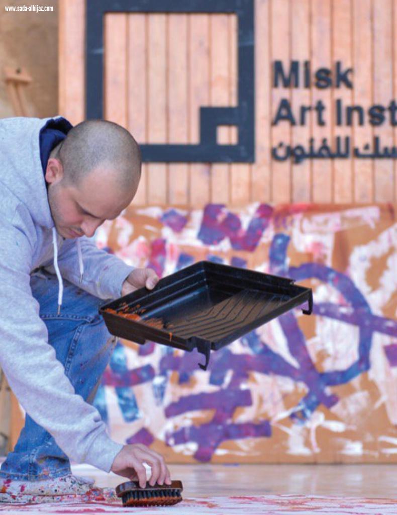 بمبادرة مسك  للفنون 20 فناناً يرسمون طبيعة العلا