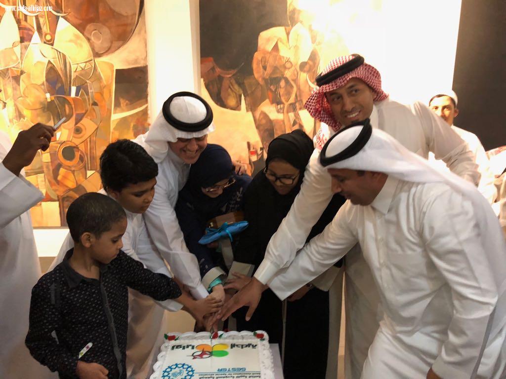 بحضور تشكيليين وأكاديميين جستر الغربية تدشن معرض زوايا إبداعية