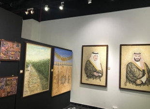 بمعرض دبي ( ذاكرة الفل الجازاني ) للفنان التشكيلي السعودي عبدالوهاب عطيف 