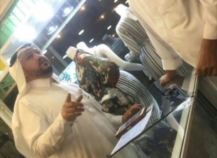 مكتب العمل بمحافظة الوجة يقوم بجولة تفتيشية مسائية