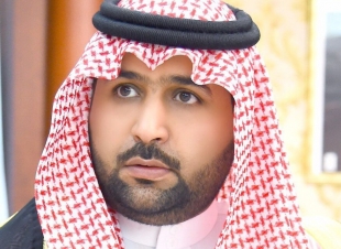 نائب أمير جازان ينقل تعازي القيادة لذوي الشهيد طاهر مجربي