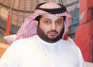 المكافآت تنهال على لاعبي الهلال 