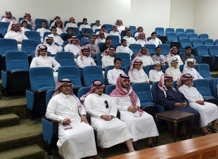 الكلية التقنية بخميس مشيط تقيم دورتين ضمن فعاليات صيف خميس مشيط.1439