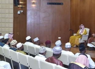 وزير الشؤون الإسلامية:المملكة ثابتة على مبادئها التي أسست عليها خلال لقائه رئيس وأعضاء لجنة الدعوة في أفريقيا