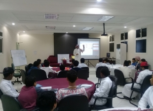 أمانة العاصمة المقدسة  تقيم محاضرة البيئة سلوك بمتوسطة العاصمة النموذجية