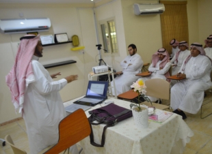 دورة مهارات لغة الإشارة لمنسوبي متحدون التطوعي