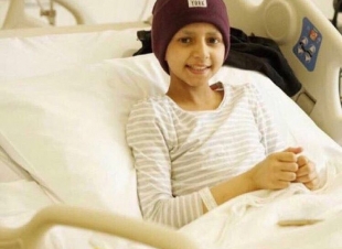 تفاعل الالاف عبر تويتر مع خبر وفاة الطفلة نوال الغامدي محاربة السرطان. 