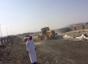 بلدية الشرائع تزيل تعديات في مخططي الراشدية والمعيصم