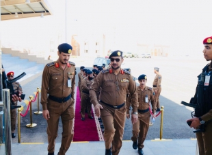 العميد عبد الرحمن الحربي يرعى حفل تخريج طلبة الدورة التأهيلية للفرد الأساسي بالمدينة المنورة. 