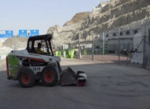 أمانة العاصمة المقدسة» تباشر أعمال النظافة بالمشاعر وصعيد عرفات