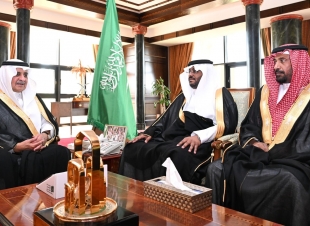 أمير تبوك يُدشِّن موسم التشجير الوطني 2025 بالمنطقة