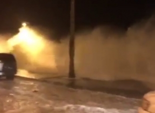 الارصاد مقطع هيجان البحر ليس له علاقة بكورنيش جدة