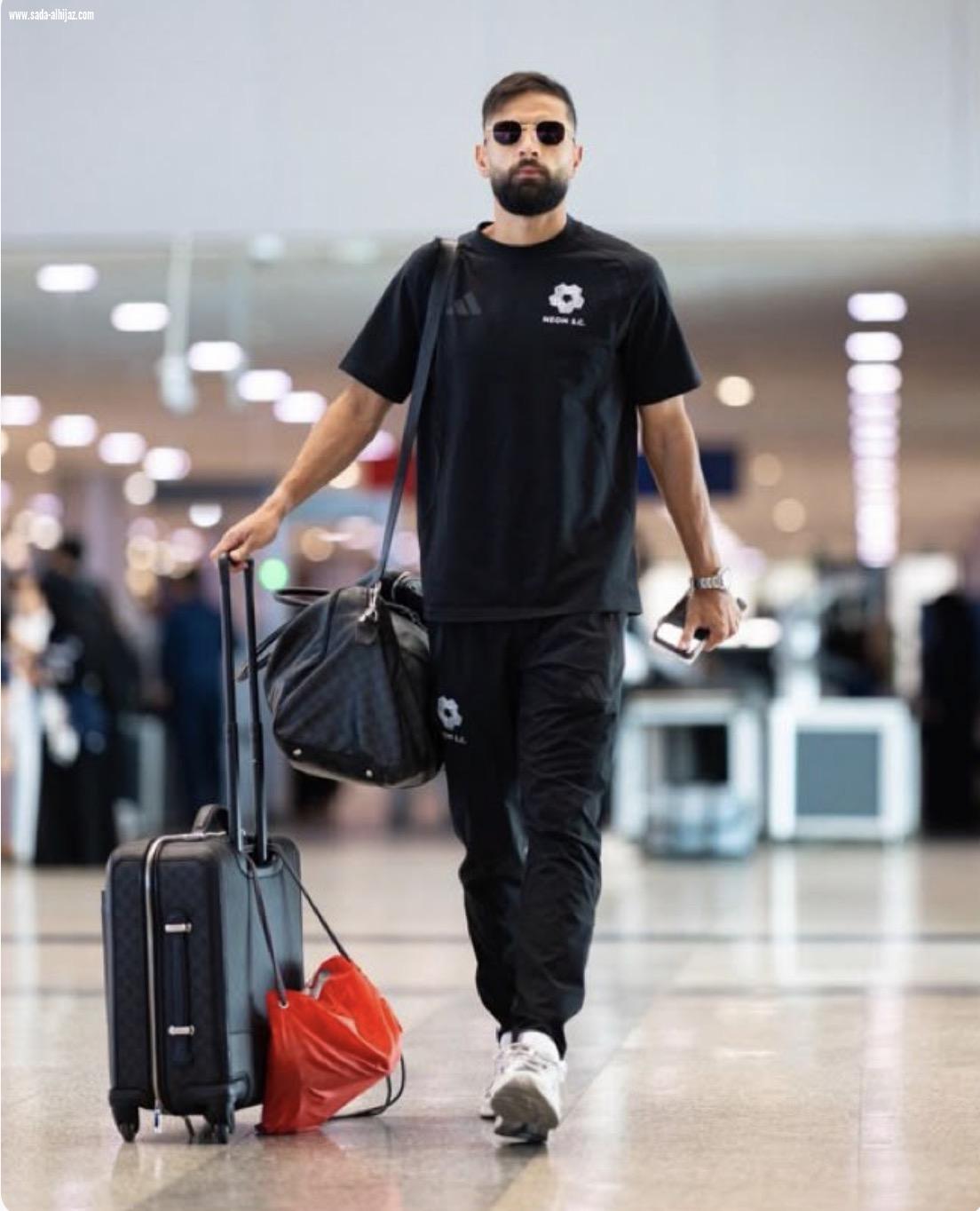 نيوم يغادر تبوك الى الرياض لمواجهة الهلال غذآ الاثنين