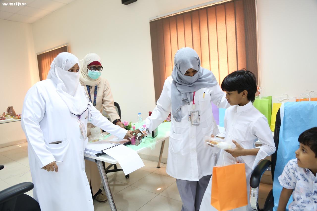 صحة مكة تطلق حملة تطعيم الجرعة الأساسية لطلاب والطالبات الصف الأول الإبتدائي 