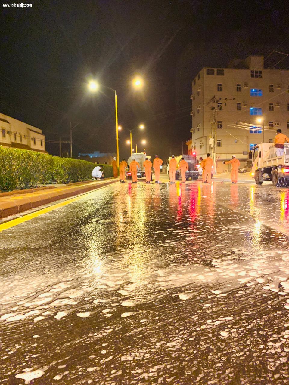 بلدية محافظة أضم تجند 42 موظف و130 عامل تساندهم 40 آلية لتنفيذ خطة بلدية محافظة أضم لمكافحة فيروس كورونا