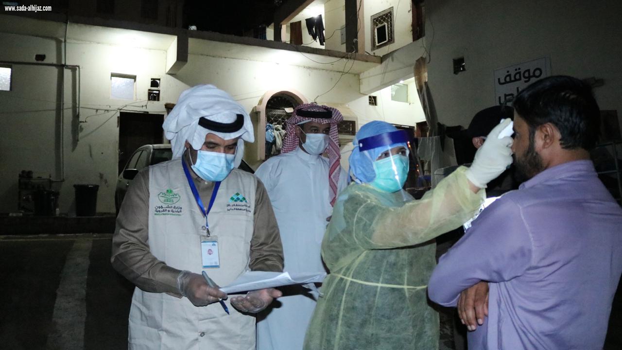 تنفيذا لتوجيهات أمير منطقة جازان و سمو نائبه  بمتابعة المحافظ ..لجنة متابعة سكن العمالة بالداير تواصل أعمالها الميدانية