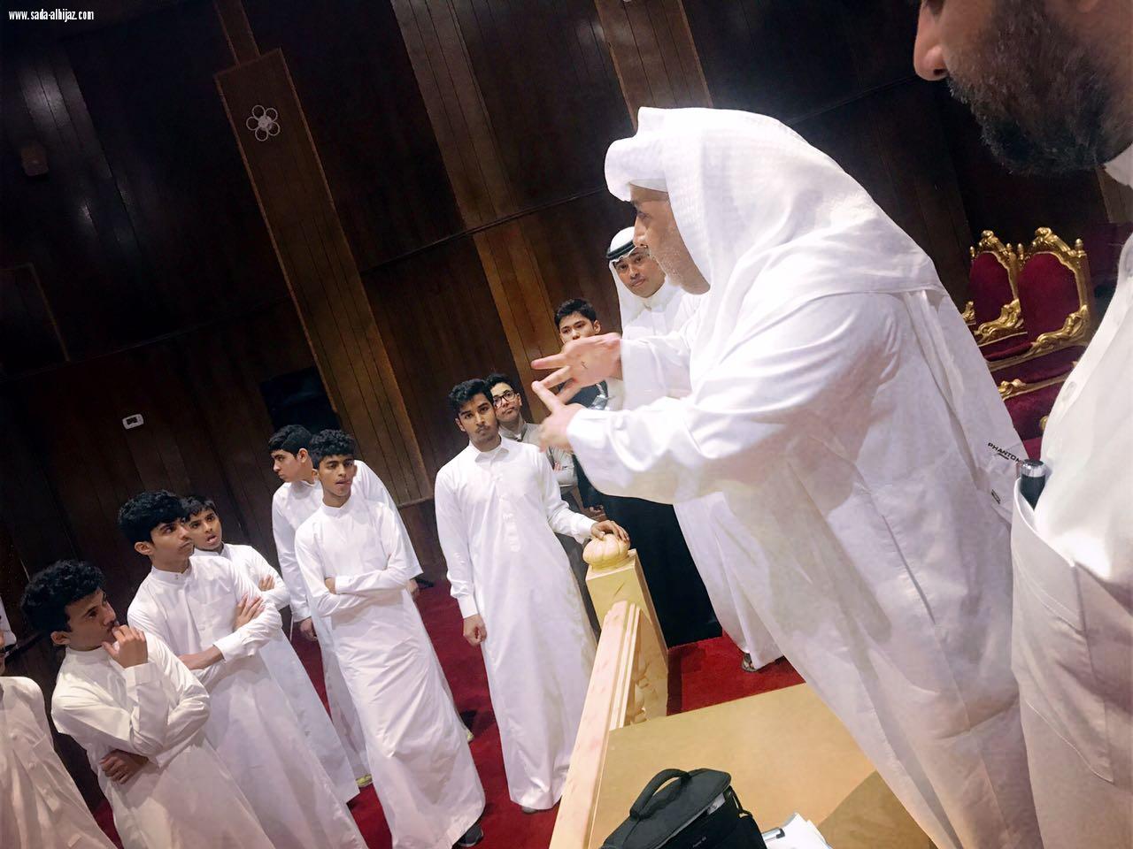 الغامدي يقف على تحضيرات حفل المكتب باليوم الوطني برعاية مدير التعليم