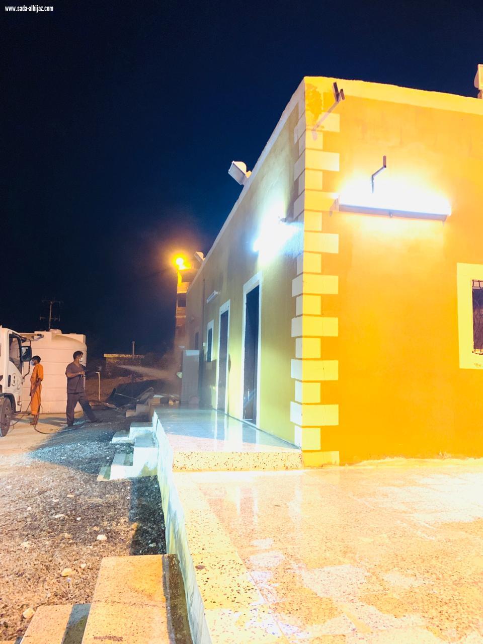 بلدية محافظة أضم تجند 42 موظف و130 عامل تساندهم 40 آلية لتنفيذ خطة بلدية محافظة أضم لمكافحة فيروس كورونا