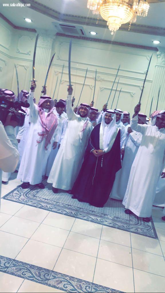 عبد الرحمن العقيل في القفص الذهبي