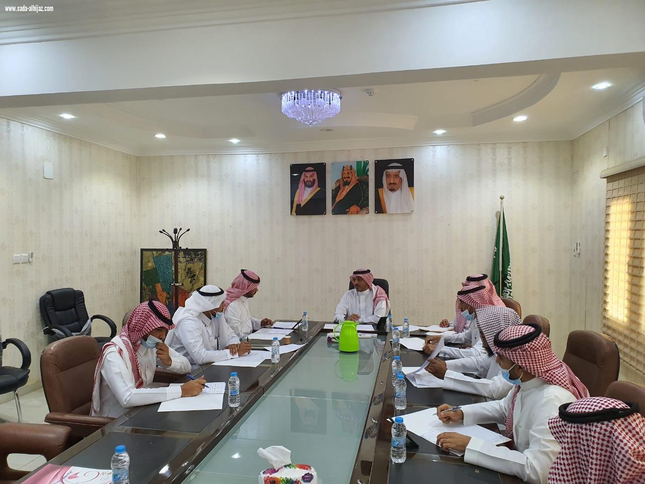 المجلس البلدي لبلدية محافظة بيش يعقد جلسته العادية الثانية والستون