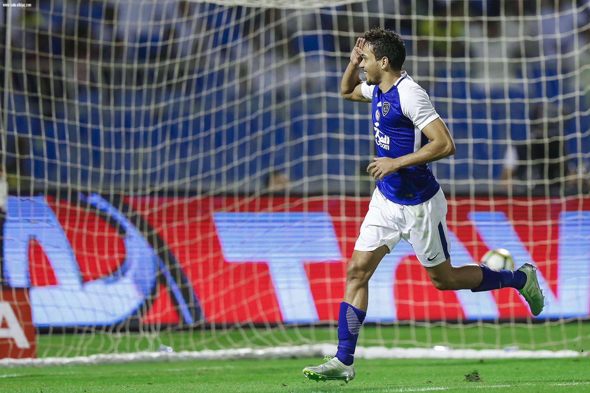 الهلال يعزف الألحان بهدفي إدواردو وسالم الفنان