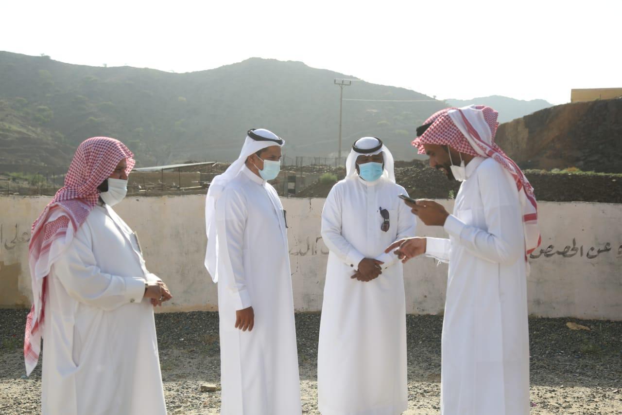 مدير تعليم صبيا يقوم بجولة على مدارس الريث