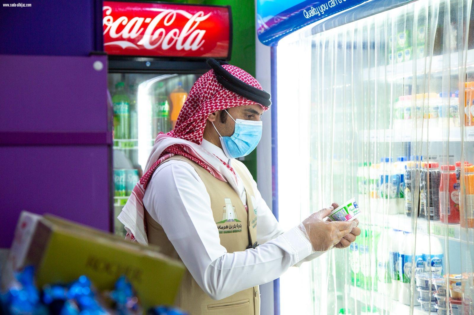 أمانة تبوك تُكثّف استعداداتها لحج 1447هـ بـ 1084 جولة رقابية و17 ألف هدية للحجاج