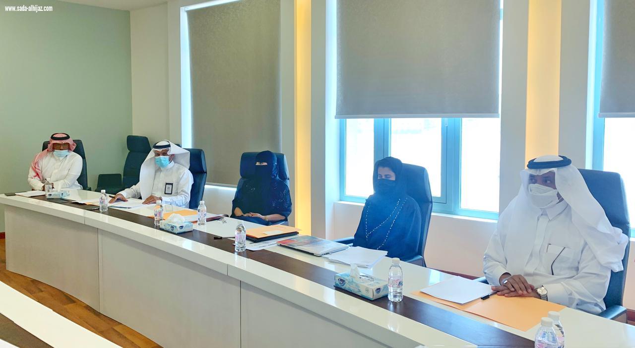 معالي رئيس جامعة الباحة يترأس اللجنة الدائمة للاستثمار
