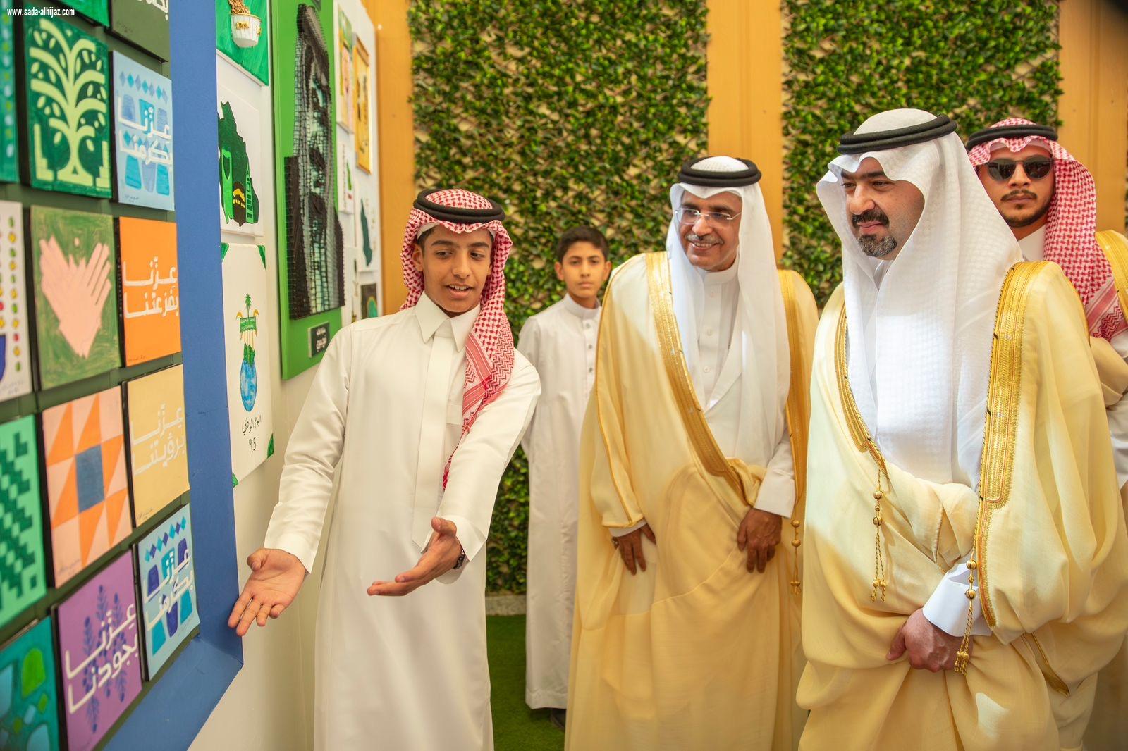 نائب أمير منطقة تبوك يرعى حفل مدارس الملك عبدالعزيز النموذجية باليوم الوطني الـ95 للمملكة  