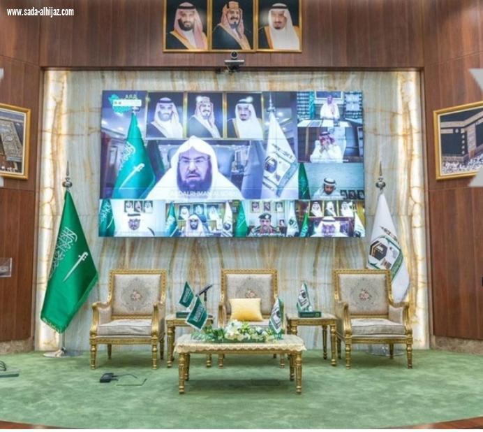 أمير المدينة يفتتح ندوة 