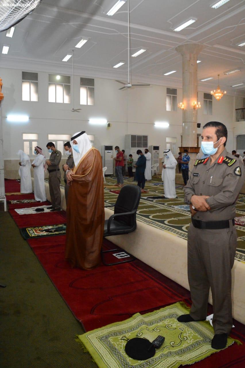 رفع التهنئة للقيادة بمناسبة شفاء خادم الحرمين الشريفين وخروجه من المستشفى    وسط إجراءات احتزازية.. محافظ صامطة يؤدي صلاة عيد الأضحى بجامع العليا