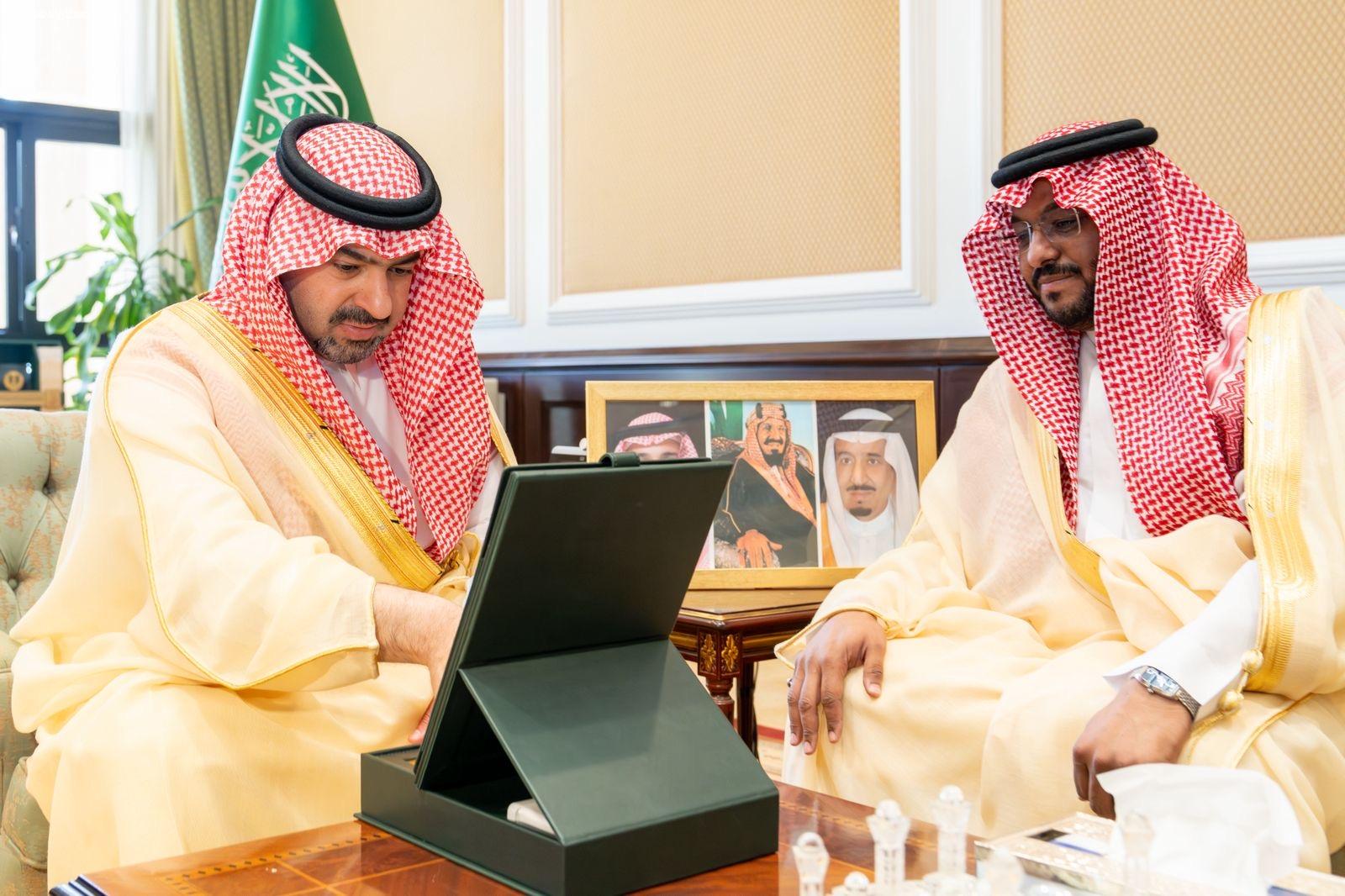 نائب أمير منطقة تبوك يدشّن 
