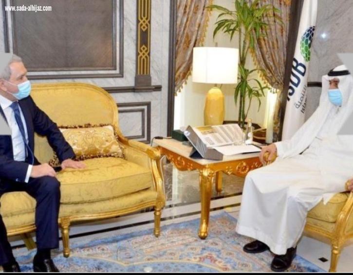 رئيس البنك الإسلامي يلتقي القائم بالأعمال العراقي وسفير أذربيجان