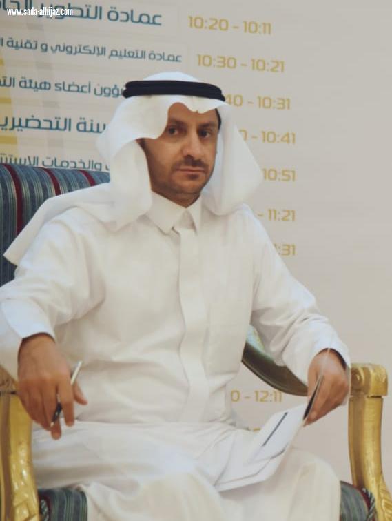 مدير جامعة الباحة يجدد تكليف ابو راس عميداً لكلية الآداب والعلوم الانسانية