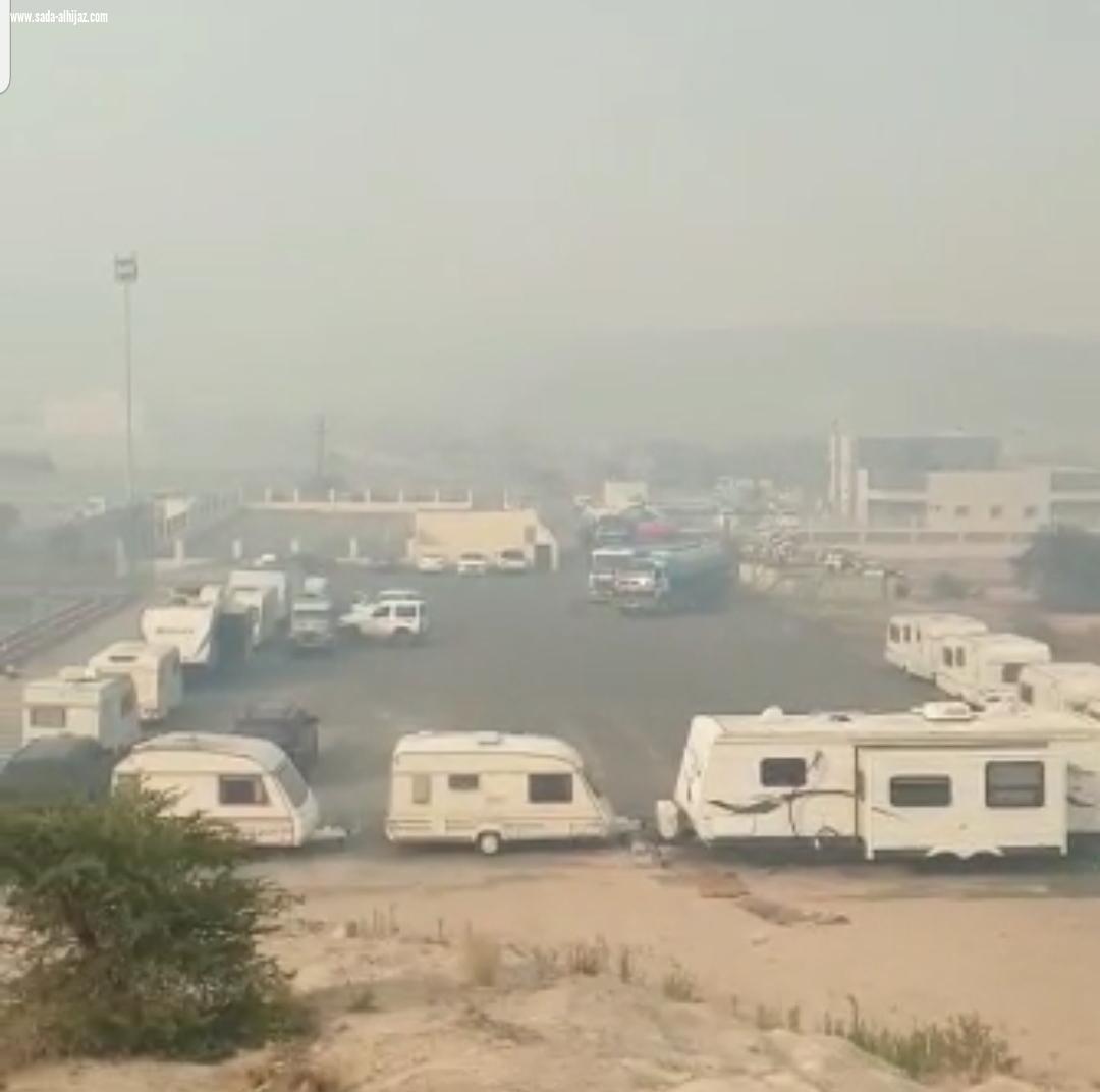 مواطن يشارك ب 12 كرافان مجانا  لخدمة المشاركين في حريق منتزهات عسير 