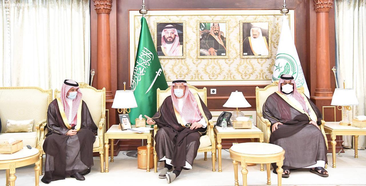 سمو أمير منطقة جازان وسمو نائبه يستقبلان مدير صندوق تنمية الموارد البشرية ..