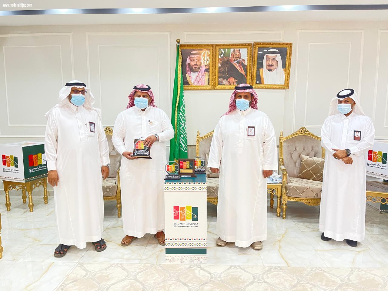 مهرجان البن يكرم المحافظات و المراكز المشاركة في إحياء الليالي الشعبية 