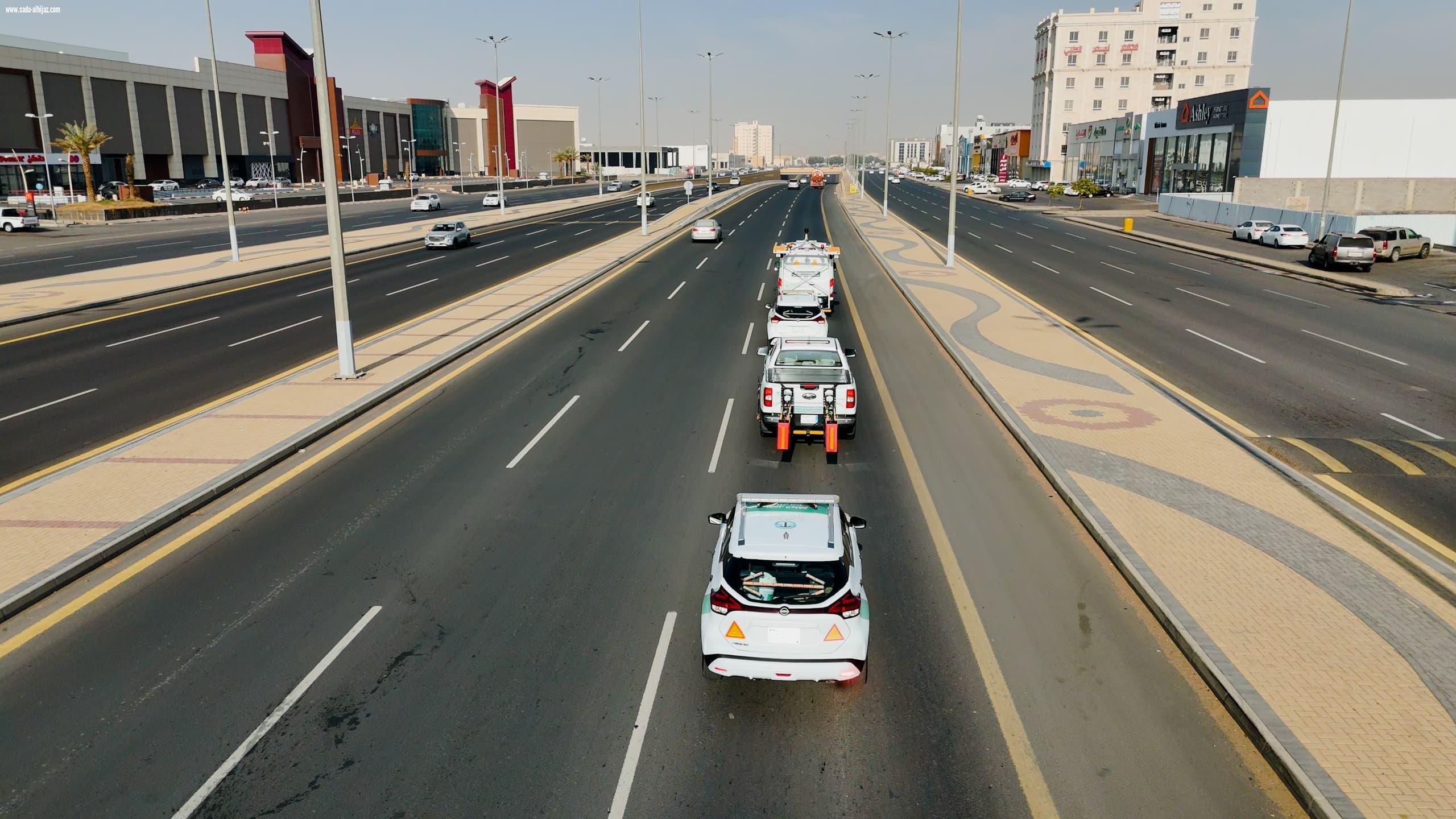 22 معدة تعمل بالذكاء الاصطناعي لتقييم حالة الطرق بمنطقة تبوك  